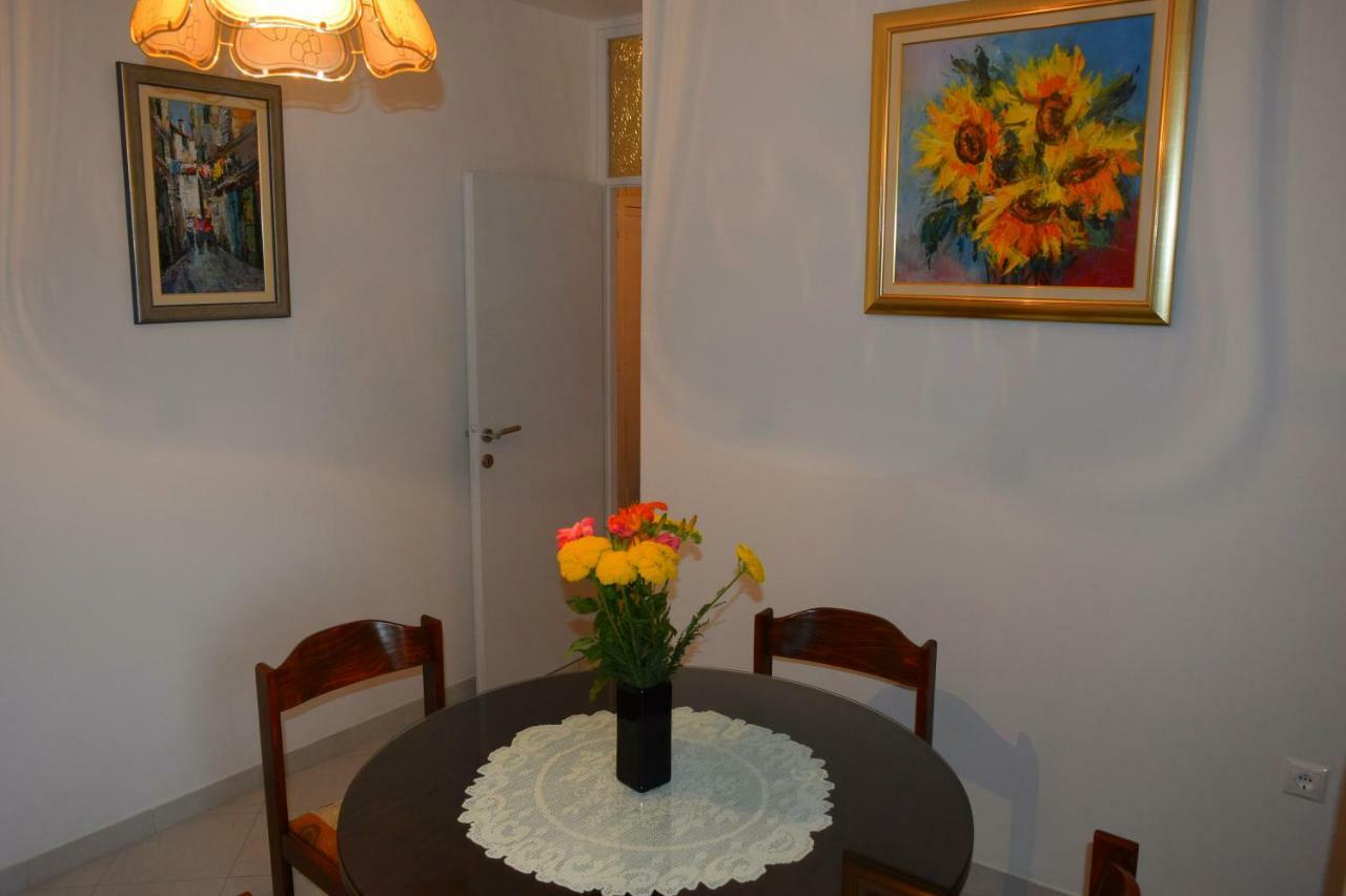 Marin Apartment Split Extérieur photo